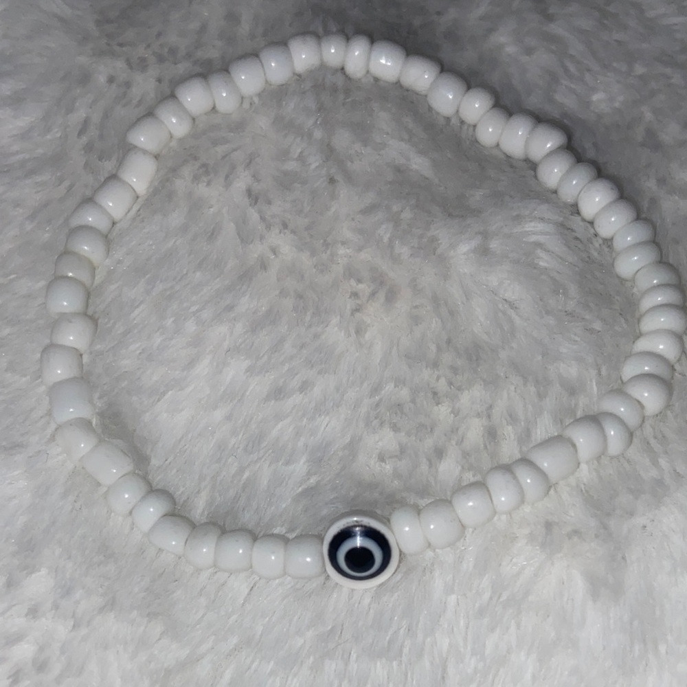 Handmade White Beaded Bracelet with Eye Charm